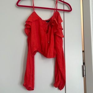 Cut out shoulder crop top